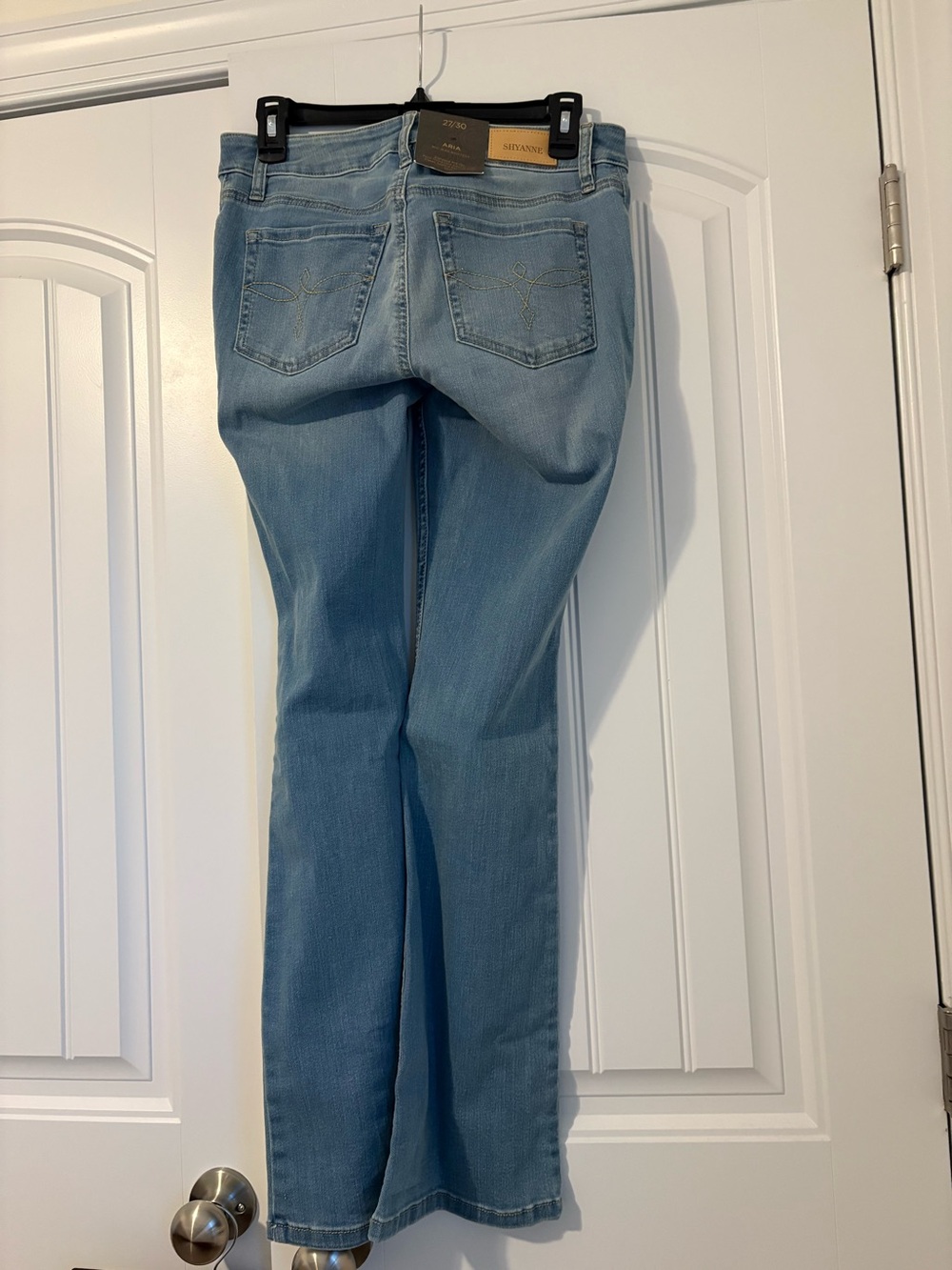 Shyanne Women's Aria Bootcut Jeans - Light Blue - Picture 3 of 4